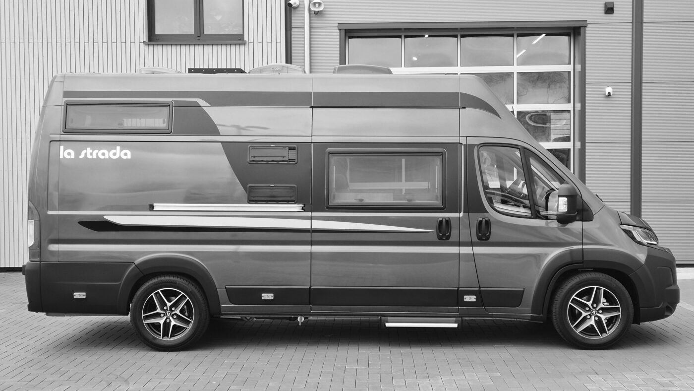 neuseenland-caravaning-mietfahrzeug-kategorie-kastenwagen AE-Premium